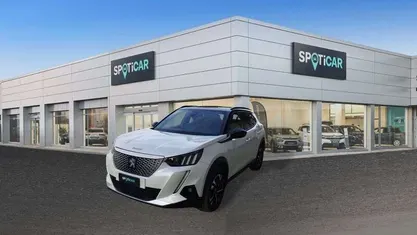 Bianco madreperla Usata 2021 Peugeot e-2008 GT SUV | 19.500 € (Cara)