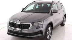 Grigio Usata 2023 Skoda Karoq Executive SUV | 22.900 € (Buon prezzo)