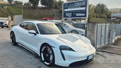 Usata Porsche Taycan Turbo 119 kW (163 CV) 2022 Bianco Berlina