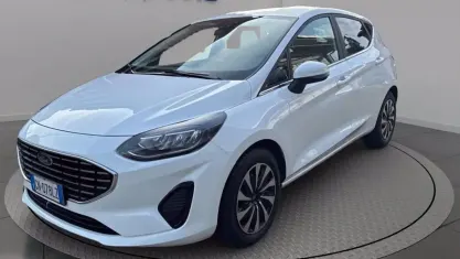 Usata Ford Fiesta Titanium 125 CV (91 kW) 2023 Frozen white Berlina