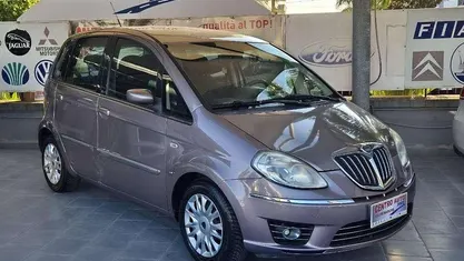 Usata 2008 Lancia Musa Monovolume | 3700 € (Buon prezzo)