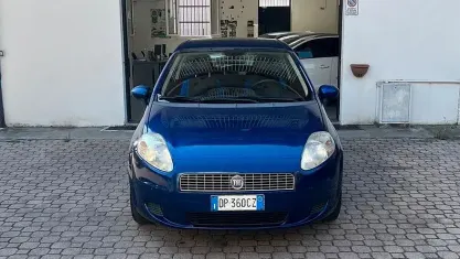 Usata Fiat Grande Punto 65 CV (47 kW) 2008 Blu Utilitaria