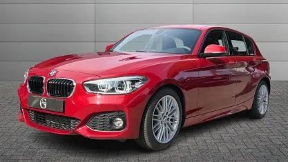 Usata BMW 118 M Sport 136 CV (100 kW) 2019 Rosso metallizzato Berlina