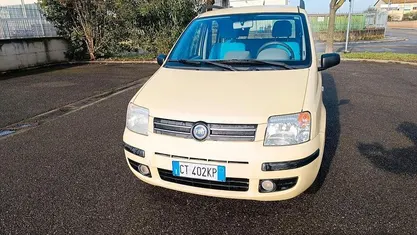 Usata Fiat Panda 54 CV (39 kW) 2005 Giallo Utilitaria