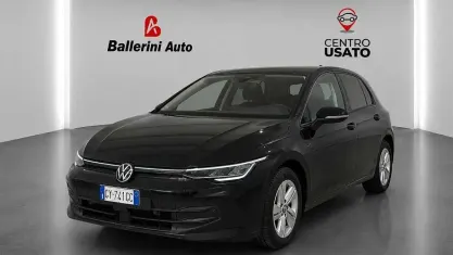 Usata VW Golf VIII Life 116 CV (85 kW) 2025 Nero Berlina