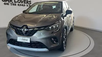 Usata Renault Captur Intens 101 CV (74 kW) 2023 Xnk be style milano (grigio SUV