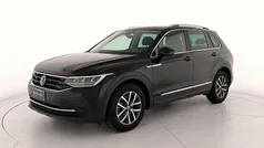 Nero Usata 2022 VW Tiguan Life SUV | 23.900 € (Super prezzo)