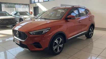 Usata MG ZS Comfort 106 CV (77 kW) 2023 Arancio SUV
