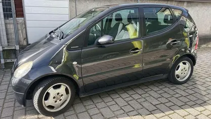 Usata 2001 Mercedes A45 AMG Elegance Monovolume | 999 €
