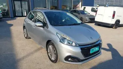 Usata Peugeot 208 Active 68 CV (50 kW) 2018 Grigio Utilitaria