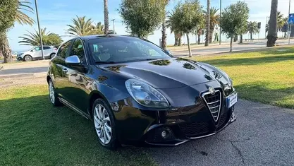 Begagnad Alfa Romeo Giulietta Distinctive 170 HK (125 kW) 2012 Svart Halvkombi