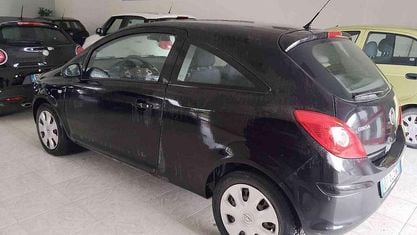 Usata Opel Corsa Club 75 CV (55 kW) 2009 Nero Utilitaria