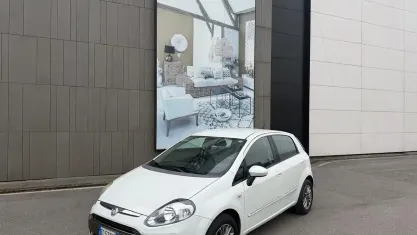 Usata Fiat Punto Evo Dynamic 65 CV (47 kW) 2010 Bianco Utilitaria