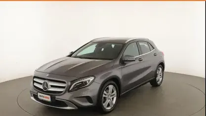 Usata Mercedes GLA200 Urban 136 CV (100 kW) 2017 Grigio SUV