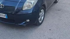 Blu/azzurro Usata 2006 Toyota Yaris Sol Tre volumi | 1500 € (Buon prezzo)