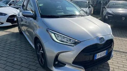 Usata Toyota Yaris Hybrid Trend 116 CV (85 kW) 2025 Grigio Utilitaria