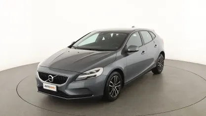 Usata Volvo V40 Momentum 150 CV (110 kW) 2017 Grigio