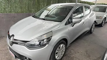 Bianco Usata 2014 Renault Clio IV Tre volumi | 6800 € (Buon prezzo)