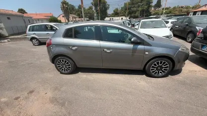 Usata Fiat Bravo 120 CV (88 kW) 2012 Argento Utilitaria