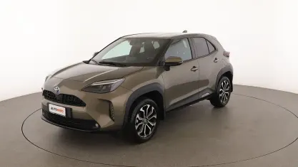 Usata Toyota Yaris Trend 116 CV (85 kW) 2022 Oro Utilitaria