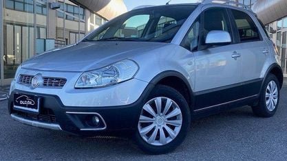 Usata Fiat Sedici Dynamic 135 CV (99 kW) 2009 Grigio SUV