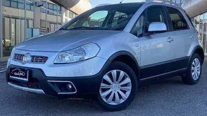 Usata Fiat Sedici Dynamic 135 CV (99 kW) 2009 Grigio SUV