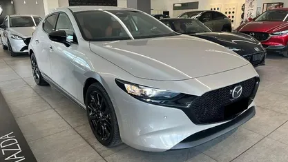 Nuova Mazda 3 Nagisa 150 CV (110 kW) 2025 Altro metallizzato Berlina