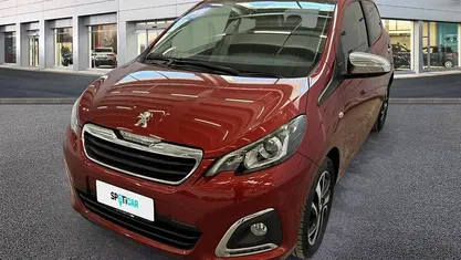 Usata Peugeot 108 Allure 72 CV (52 kW) 2020 Rosso Utilitaria