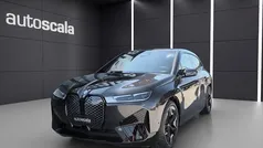 Nero(met.) Usata 2023 BMW iX Efficient Dynamics SUV | 49.990 € (Buon prezzo)