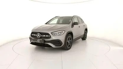 Usata Mercedes GLA250 Premium 160 CV (117 kW) 2021 Grigio SUV