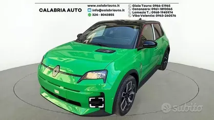 Ny Renault 5 E-Tech Komfort 110 kW (150 HK) 2025 Grön Sedan