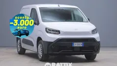 Bianco Nuova 2024 Toyota Proace City Furgone | 15.947 € (Super prezzo)
