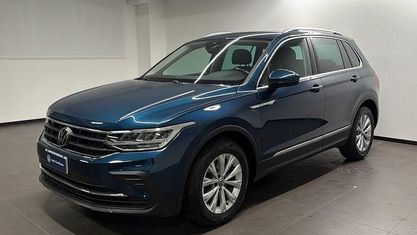 Begagnad VW Tiguan Life 122 HK (89 kW) 2022 Blå SUV