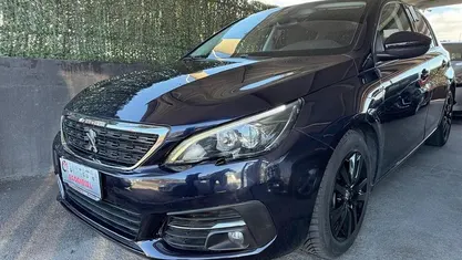 Blu Usata 2020 Peugeot 308 Business-Line Tre volumi | 10.800 € (Buon prezzo)
