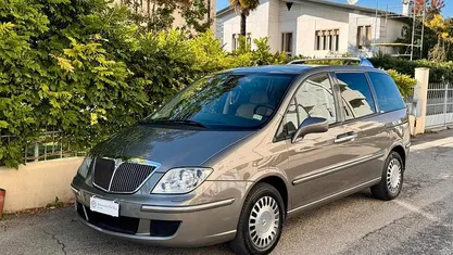 Usata Lancia Phedra 170 CV (125 kW) 2007 Grigio Monovolume