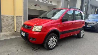 Usata Fiat Panda 4x4 60 CV (44 kW) 2005 Rosso Utilitaria