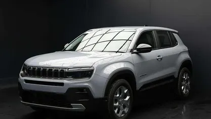 Nuova Jeep Avenger Altitude 101 CV (74 kW) 2025 Storm pastello SUV