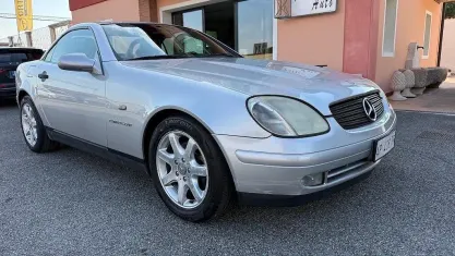 Usata Mercedes SLK200 192 CV (141 kW) 1997 Grigio Cabrio