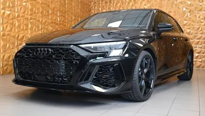 Usata 2024 Audi RS3 Ambiente Tre volumi | 79.900 €