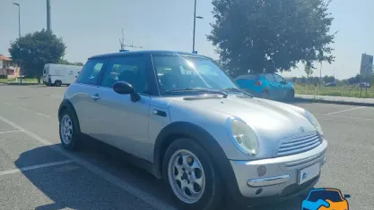 Usata Mini Cooper 116 CV (85 kW) 2003 Argento Utilitaria