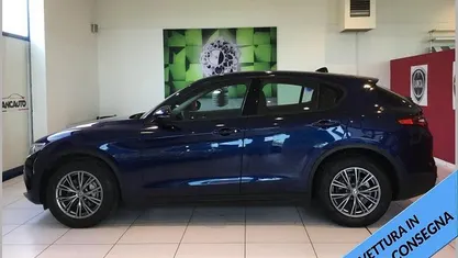 Usata 2017 Alfa Romeo Stelvio Business SUV | 18.400 € (Buon prezzo)