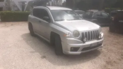 Usata Jeep Compass 140 CV (102 kW) 2009 Argento SUV