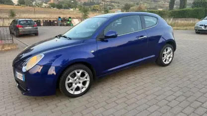 Usata Alfa Romeo MiTo Distinctive 120 CV (88 kW) 2010 Blu Utilitaria
