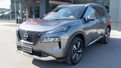 Usata Nissan X-Trail Tekna 213 CV (156 kW) 2023 Dark metal grey SUV