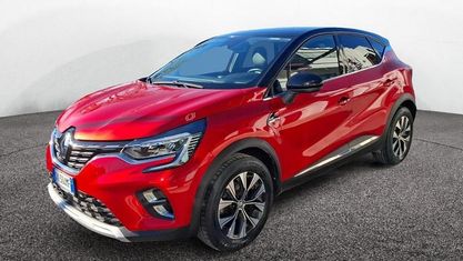 Käytetty Renault Captur Intens 101 HP (74 kW) 2023 Punainen Katumaasturi