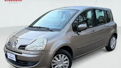 Usata Renault Modus 75 CV (55 kW) 2011 Monovolume