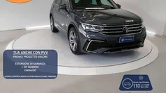 Grigio scuro Usata 2023 VW Tiguan R-line SUV | 32.950 € (Buon prezzo)