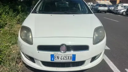 Usata Fiat Bravo Easy 120 CV (88 kW) 2013 Bianco Utilitaria