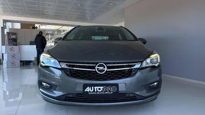 Occasion Opel Astra Business 136 ch (100 kW) 2018 Gris Break