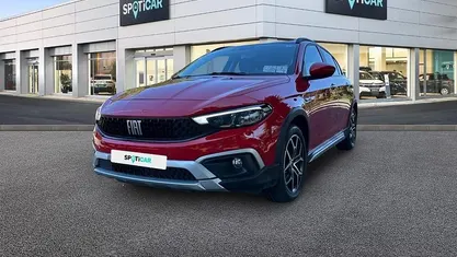 Rosso Nuova 2025 Fiat Tipo Red Tre volumi | 21.500 € (Buon prezzo)